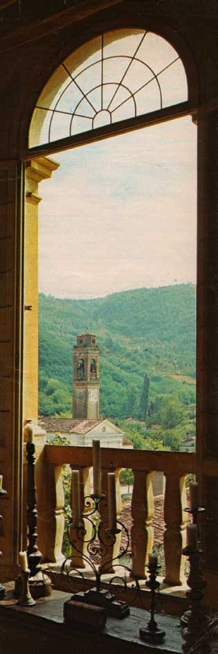 villa dei vescovi vista sull'antica chiesa di Luvigliano